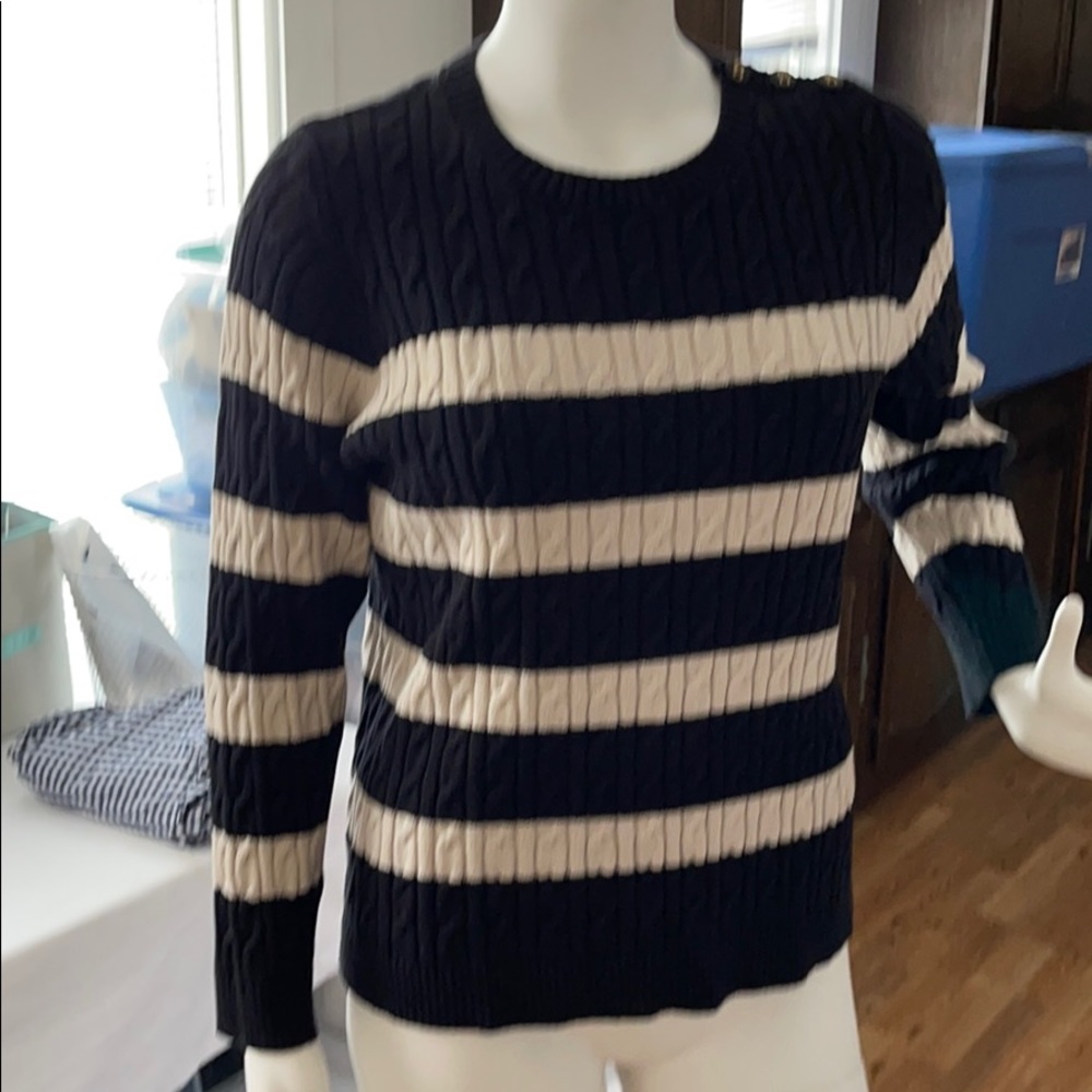 Sweater - Picture 1 of 4